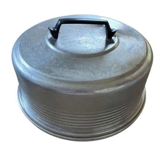 Vintage Regal Ware 1950’s Aluminum Cake Cover With Base - Picture 3 of 8